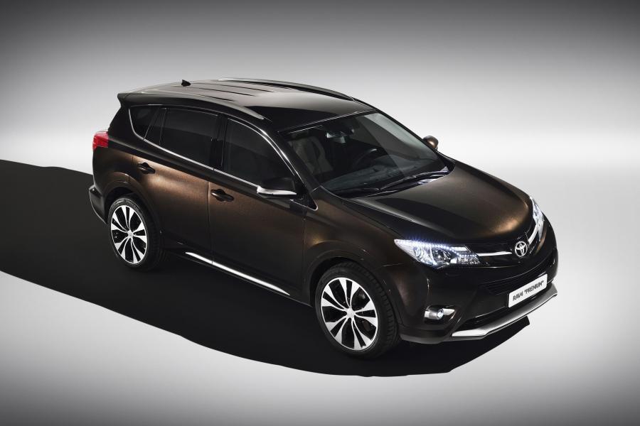  Toyota RAV4 Premium by Design Studies 2013 года  (фото 9 из 9)